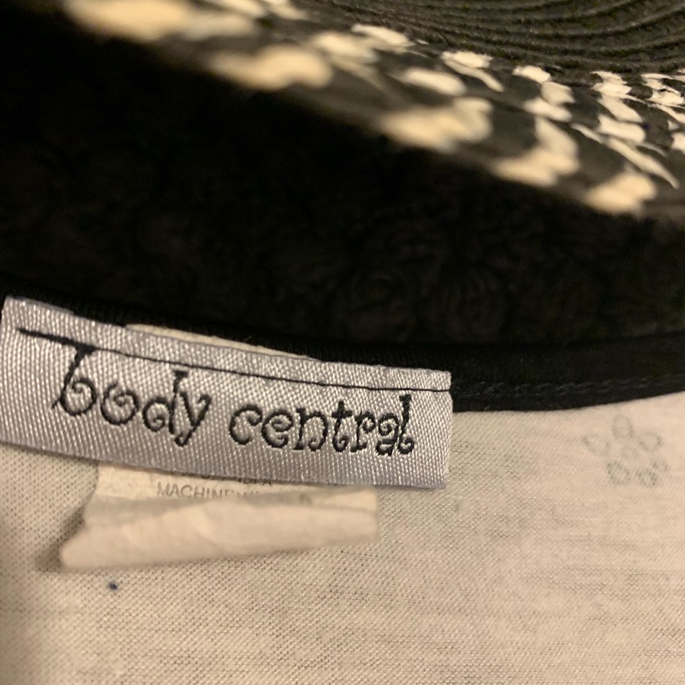 Body Central Top - Picture 4 of 4